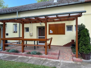 Platán Apartman Marcali
